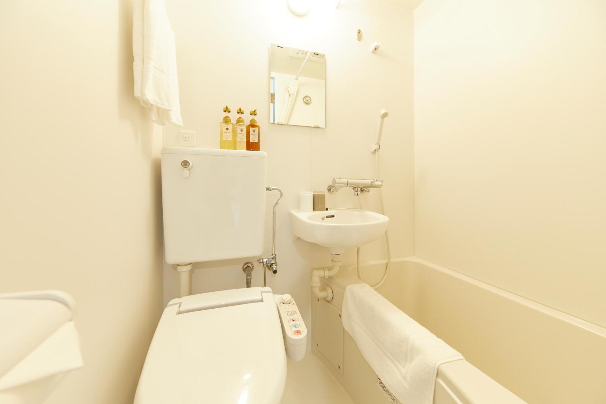 Y&Y Namba Hotel Osaka Dış mekan fotoğraf